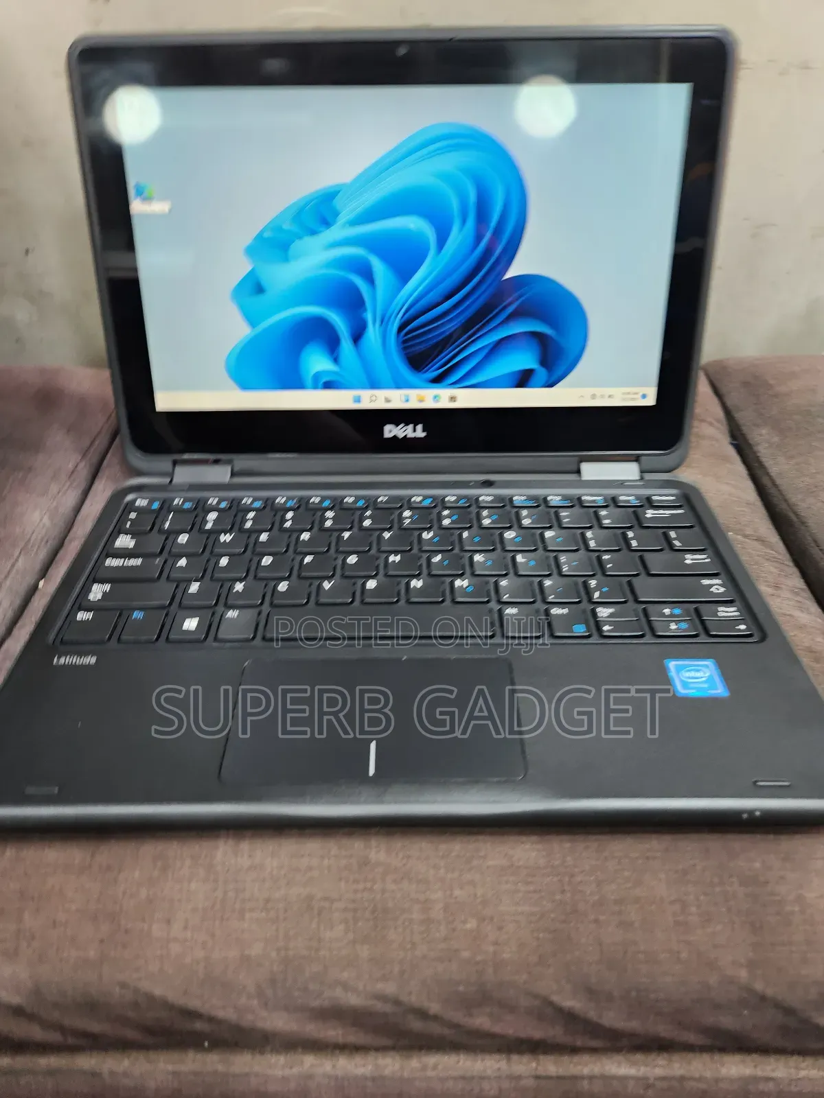 Laptop Dell Latitude 3189 8GB Intel Pentium SSD 128GB