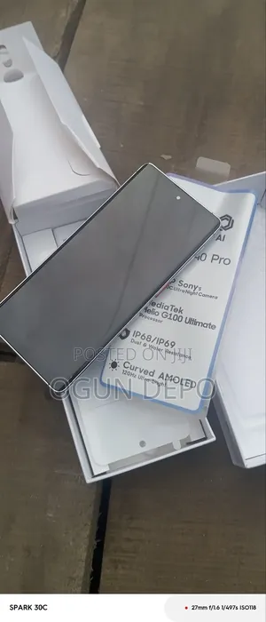 Tecno Camon 40 Pro 5G 256 GB Gold