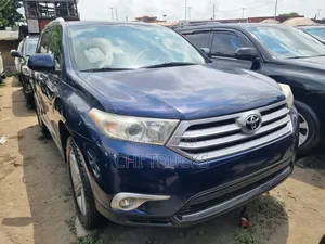 Toyota Highlander Limited 2011 Blue