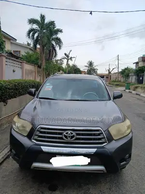 Toyota Highlander 4x4 2008 Gray