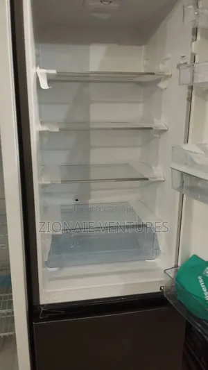35dcb Hisense Refrigerator /264l