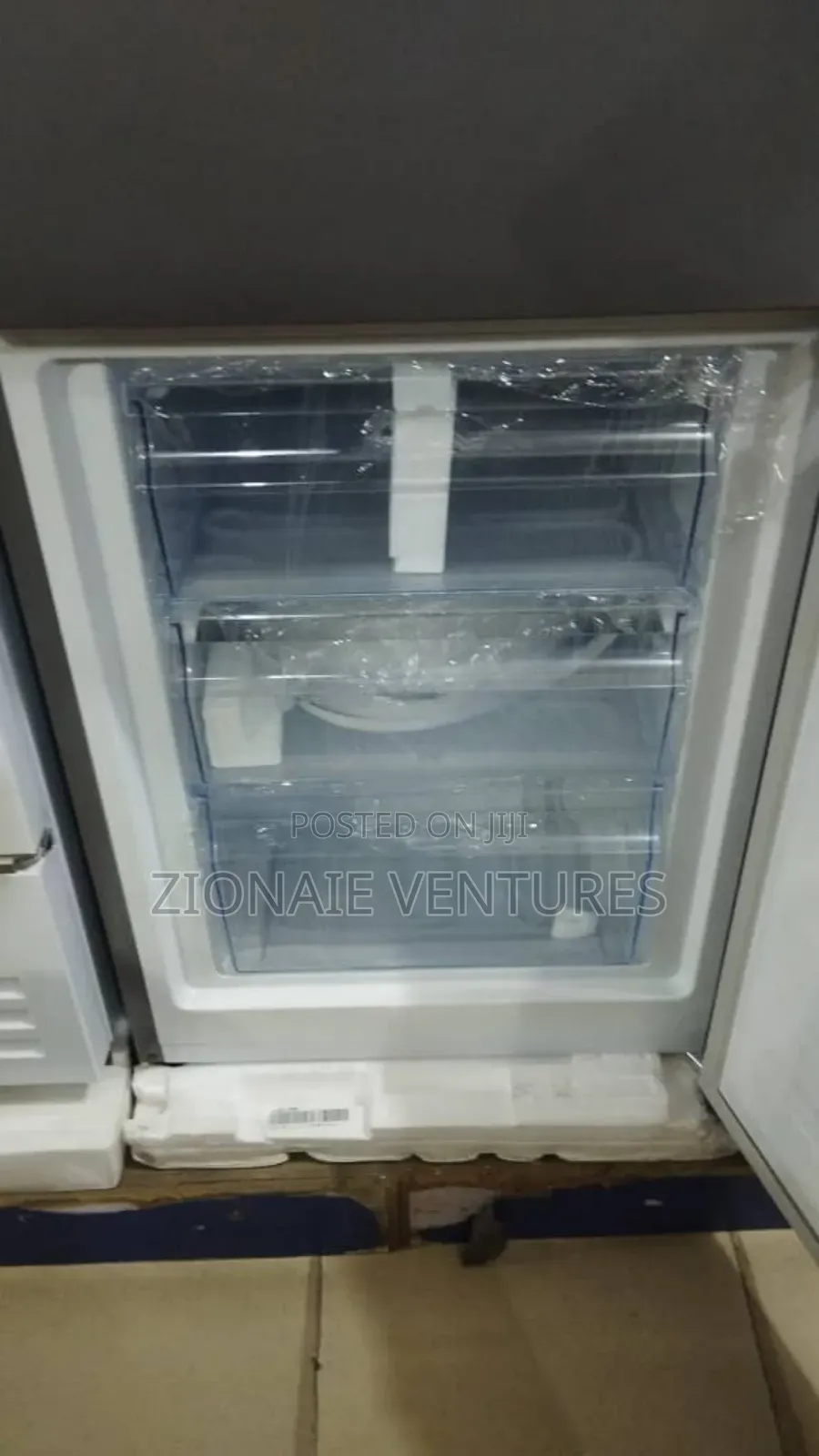35dcb Hisense Refrigerator /264l