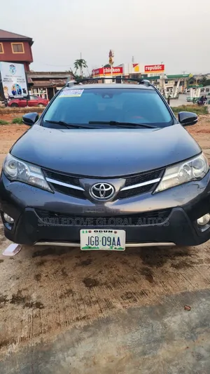 Toyota RAV4 Limited 4dr SUV (2.5L 4cyl 6A) 2015 Gray
