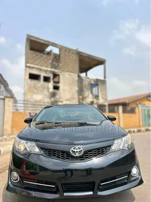 Is a Toyota Camry Rim Size 17