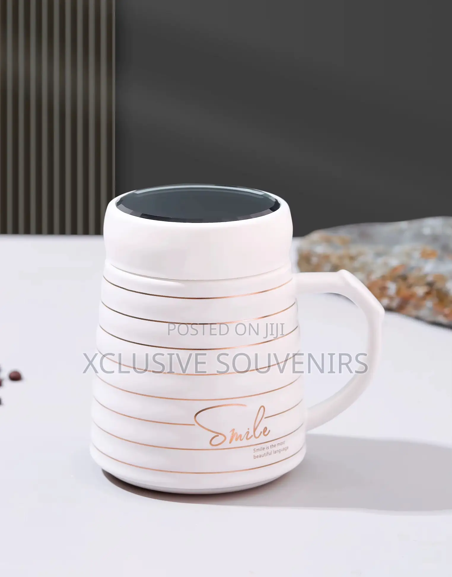 Threaded Ceramic Mug With Mirror-finish Lid