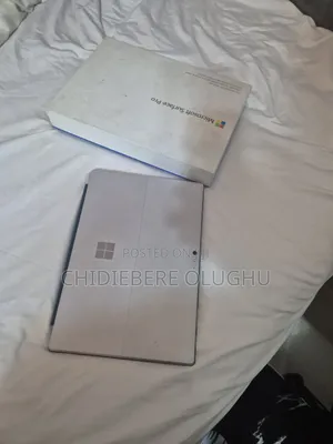 Microsoft Surface Pro 5 256 GB Gray