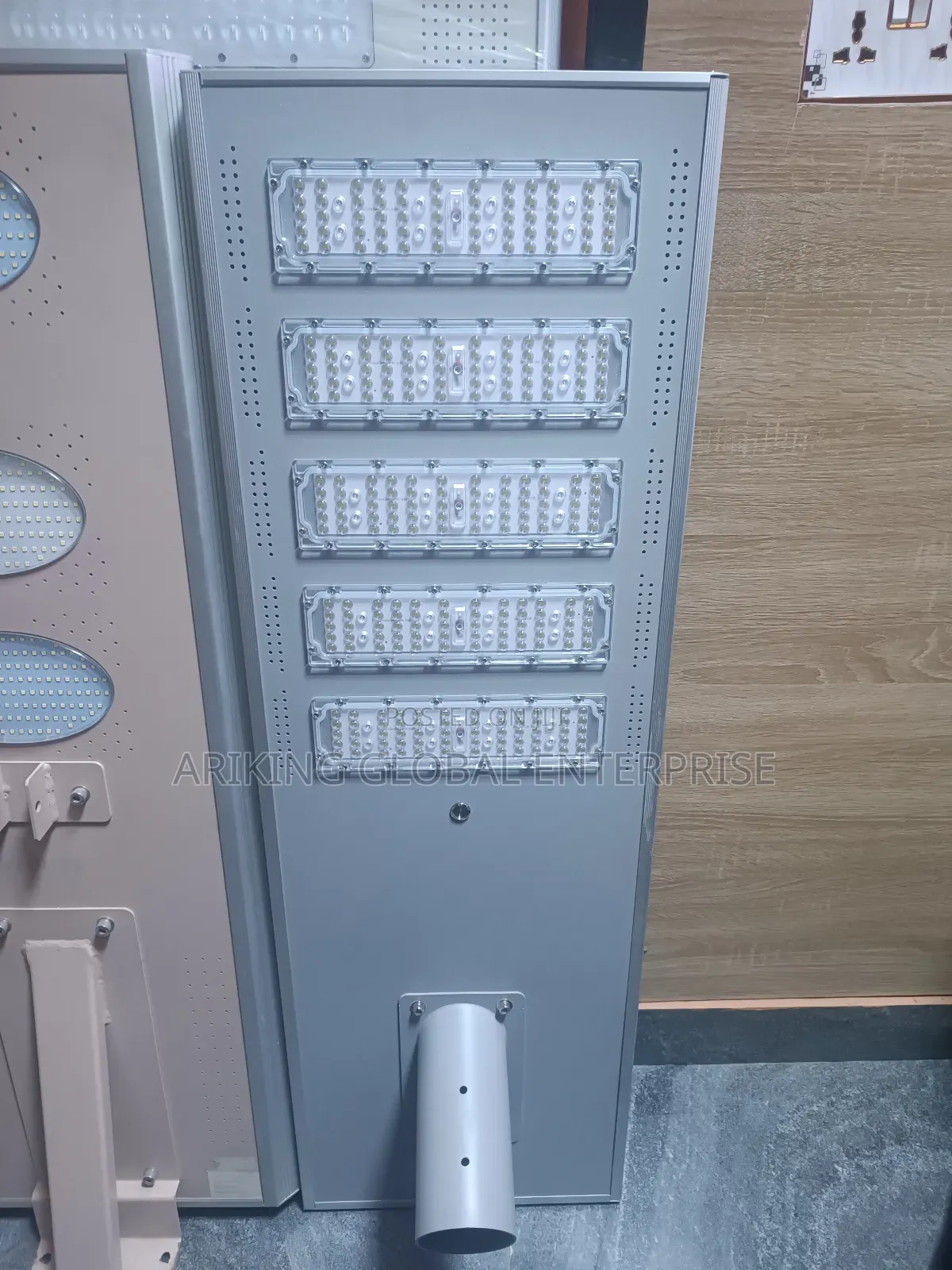 High Tech Solar High Way Streeth Light .