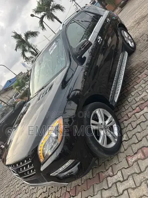 Mercedes-Benz M Class ML350 4MATIC 4dr SUV AWD (3.5L 6cyl 7A) 2015