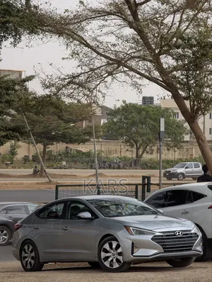 Hyundai Elantra 2020 Silver