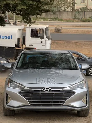 Hyundai Elantra 2020 Silver