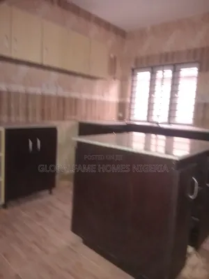 3bdrm Bungalow in Jehovah Witness Road, Lakowe for rent