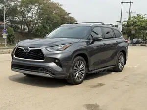 Toyota Highlander Platinum AWD 2020 Gray