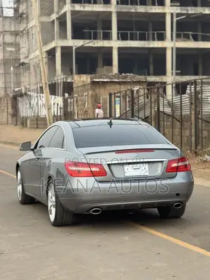Mercedes-Benz E350 2013 Gray