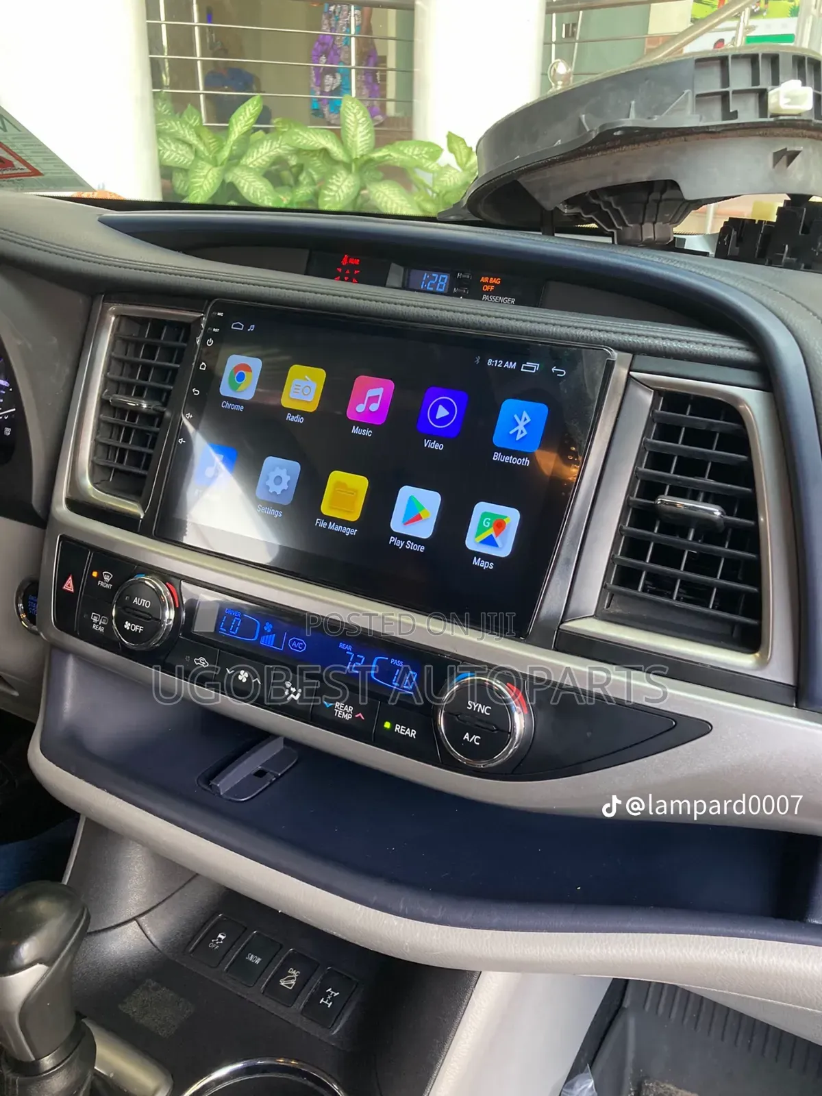 Toyota Highlander 2014 / 2019 Model With GPS Navigation System (Map)