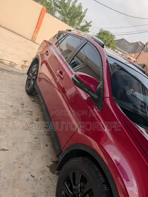 Toyota RAV4 2014 Red