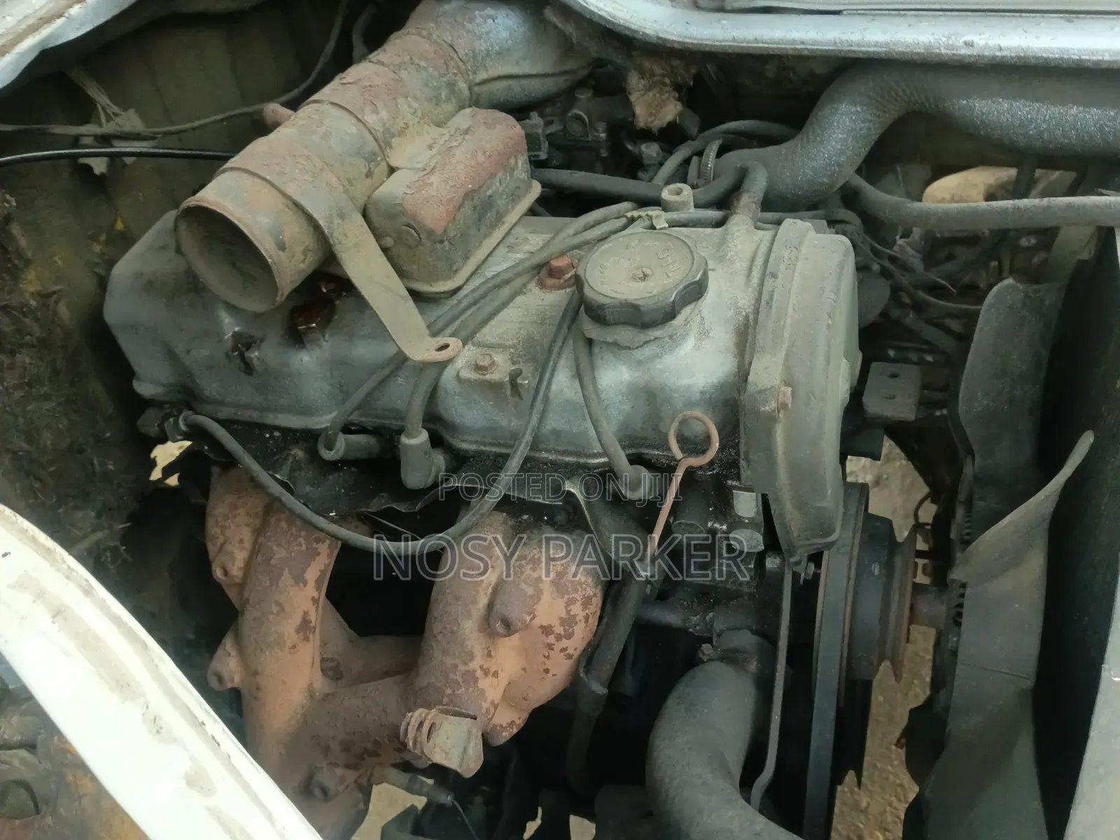 Mitsubishi L300 2002 White