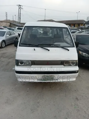 Mitsubishi L300 2002 White