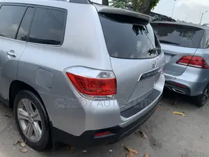 Toyota Highlander 2013 Silver