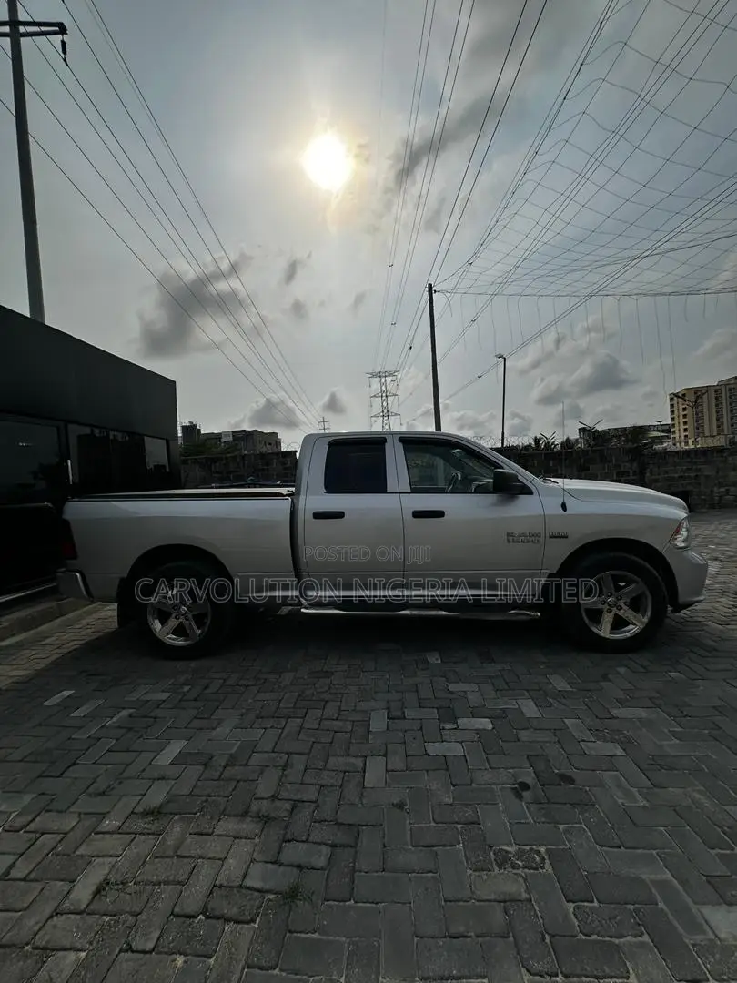 Dodge RAM 1500 3.6 Petrol AWD 2017 Silver