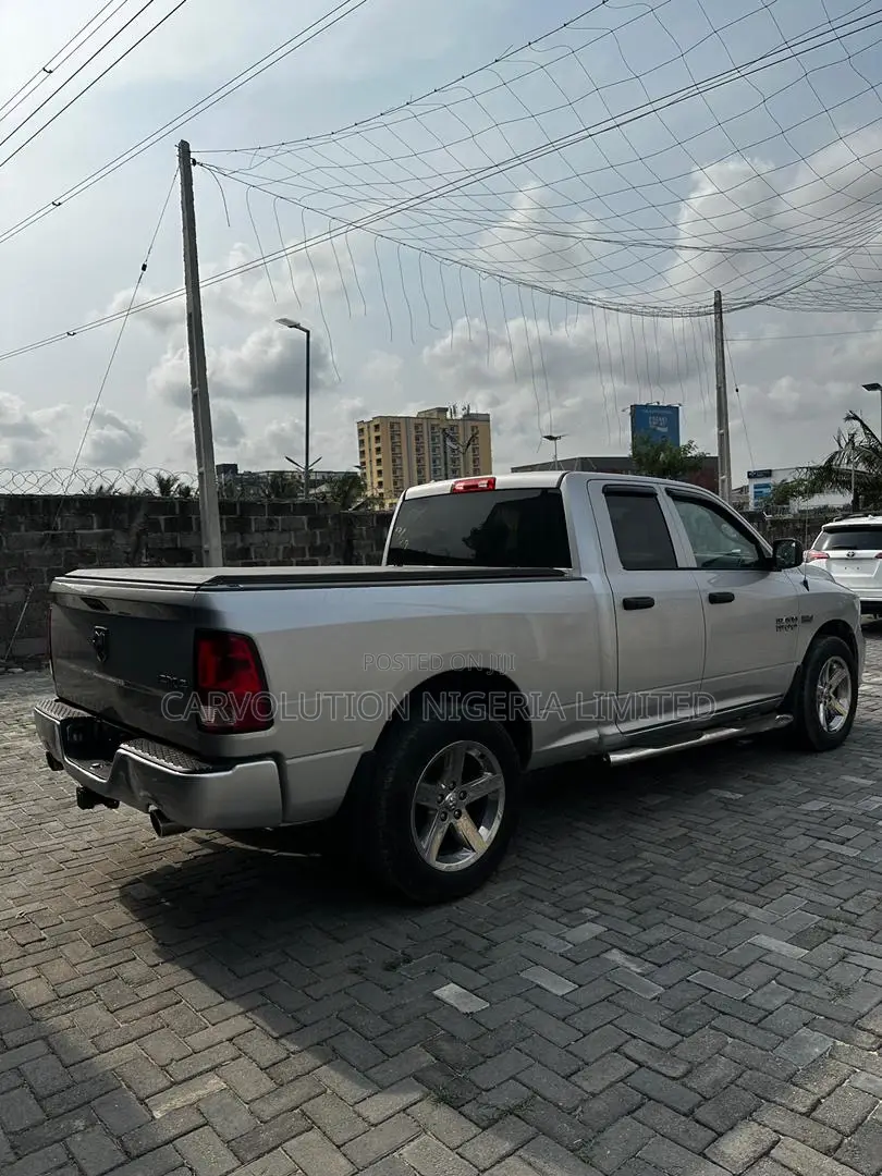 Dodge RAM 1500 3.6 Petrol AWD 2017 Silver