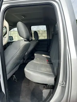 Dodge RAM 1500 3.6 Petrol AWD 2017 Silver