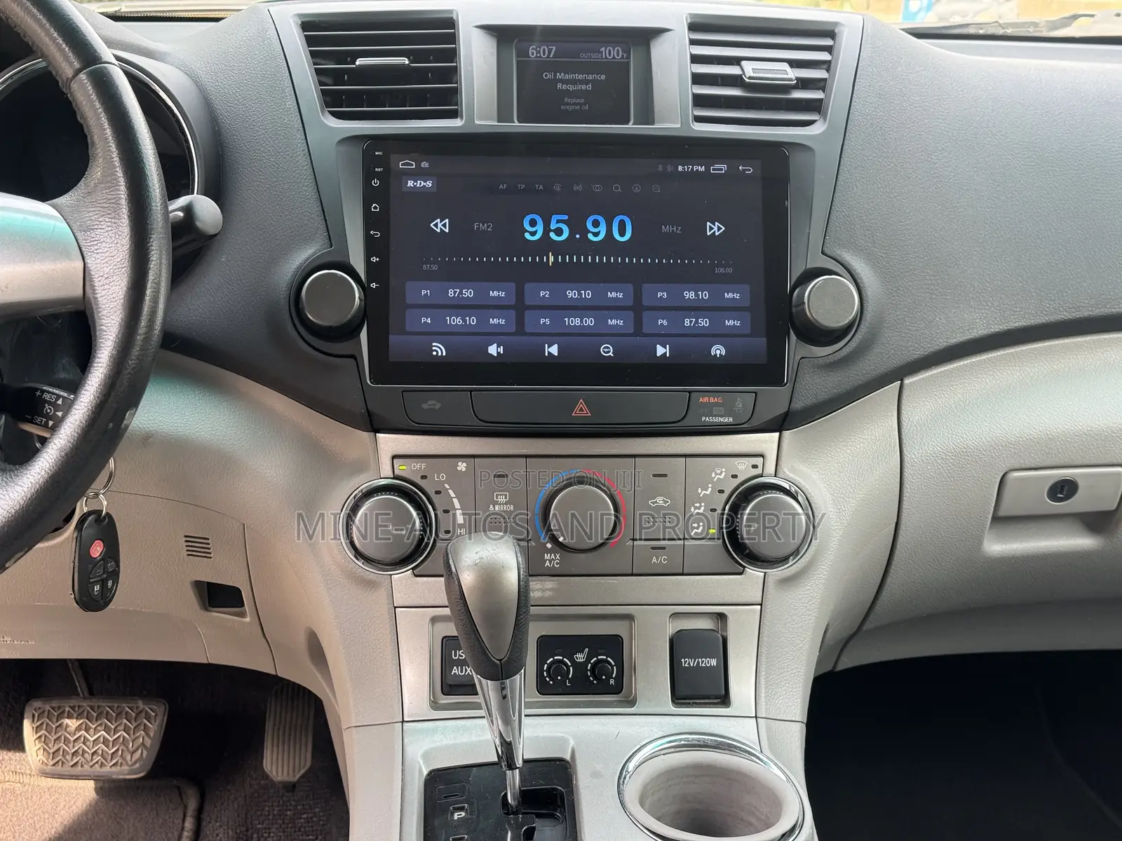 Toyota Highlander SE 2012 Silver