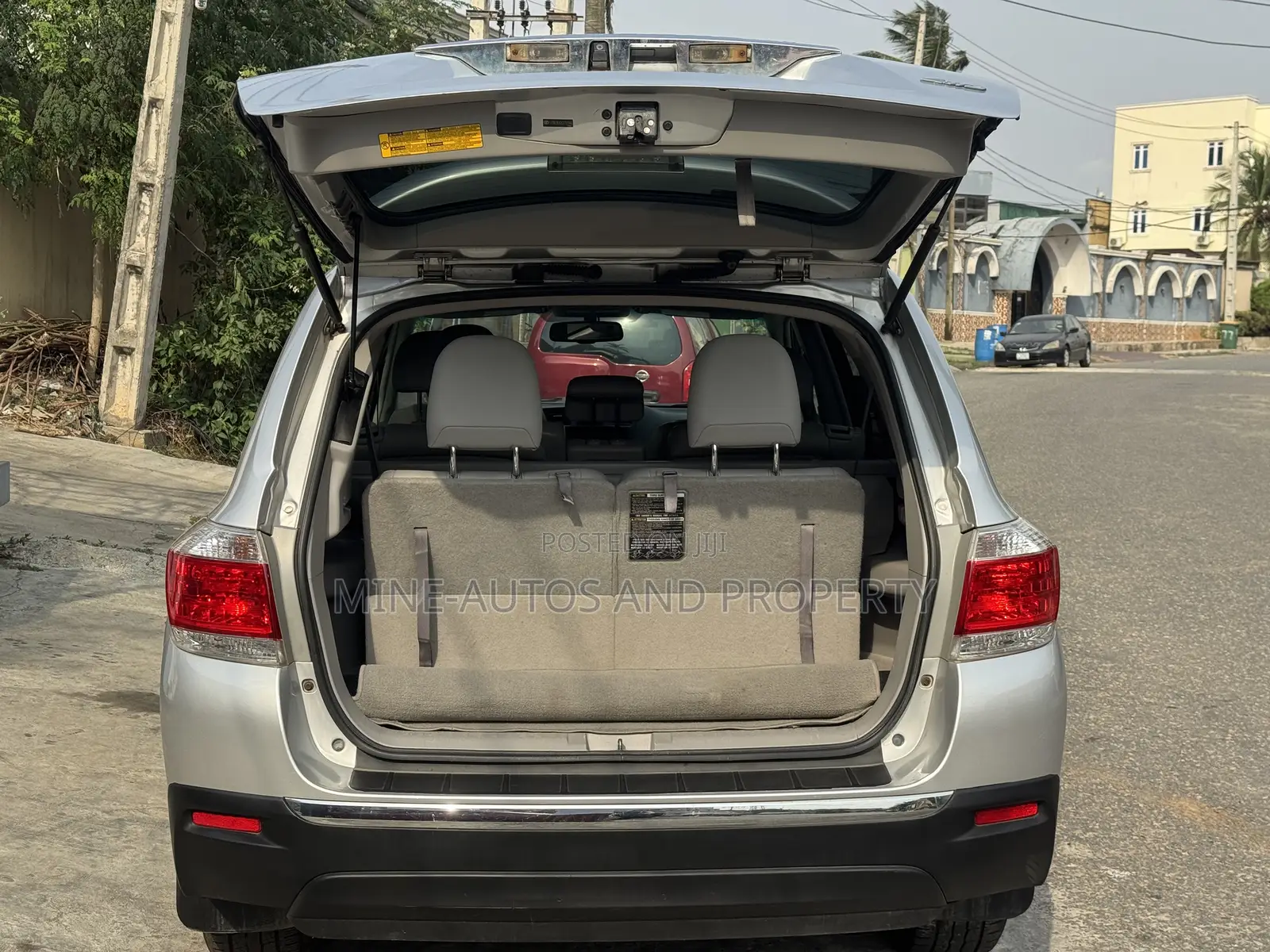 Toyota Highlander SE 2012 Silver