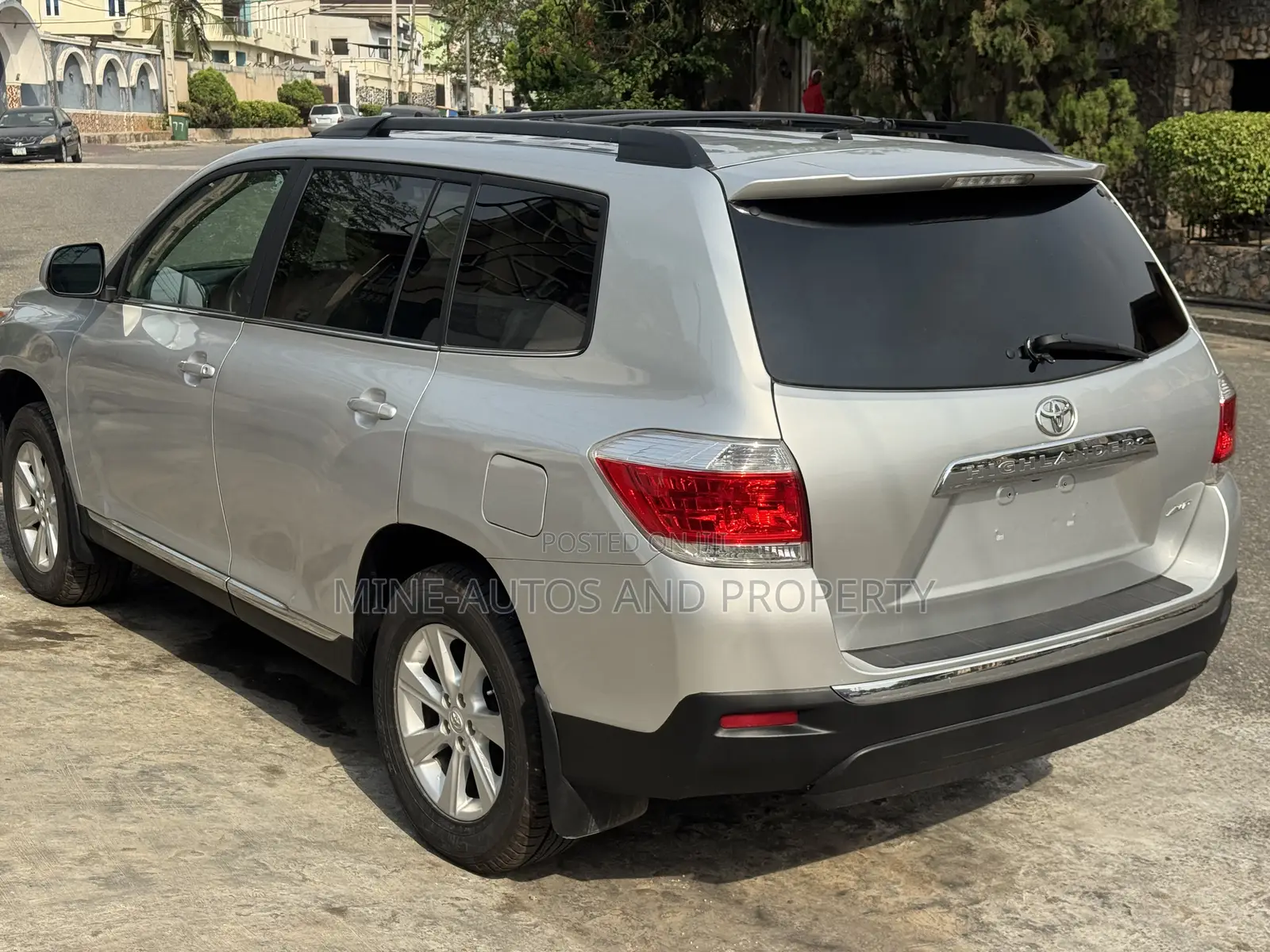 Toyota Highlander SE 2012 Silver