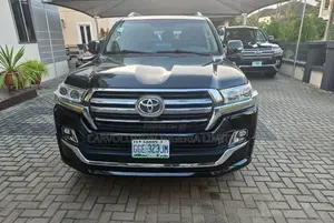 Toyota Land Cruiser 4.5 V8 VXR 2020 Black