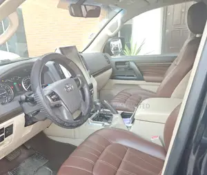 Toyota Land Cruiser 4.5 V8 VXR 2020 Black