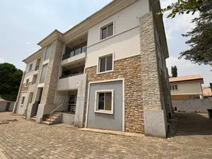 3bdrm Block of Flats in Maitama Abuja for rent