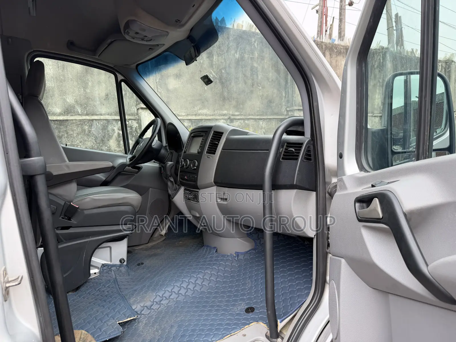 Mercedes-Benz Sprinter 2012 Silver