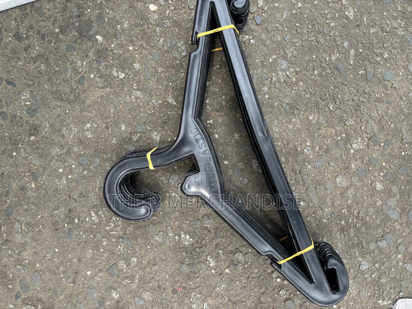 Clothes Hanger (12 Pcs)