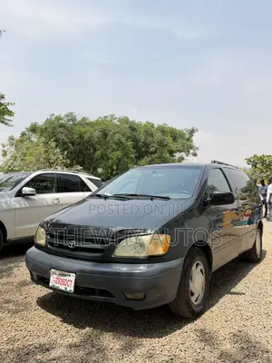 Toyota Sienna CE 2001 Green