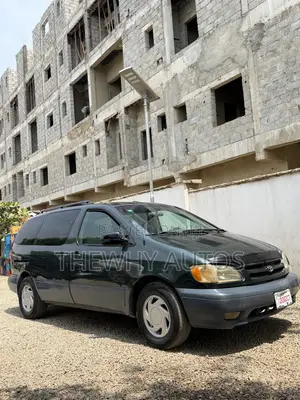 Toyota Sienna CE 2001 Green