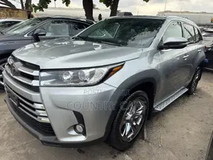 Toyota Highlander Limited Platinum 2019 Silver
