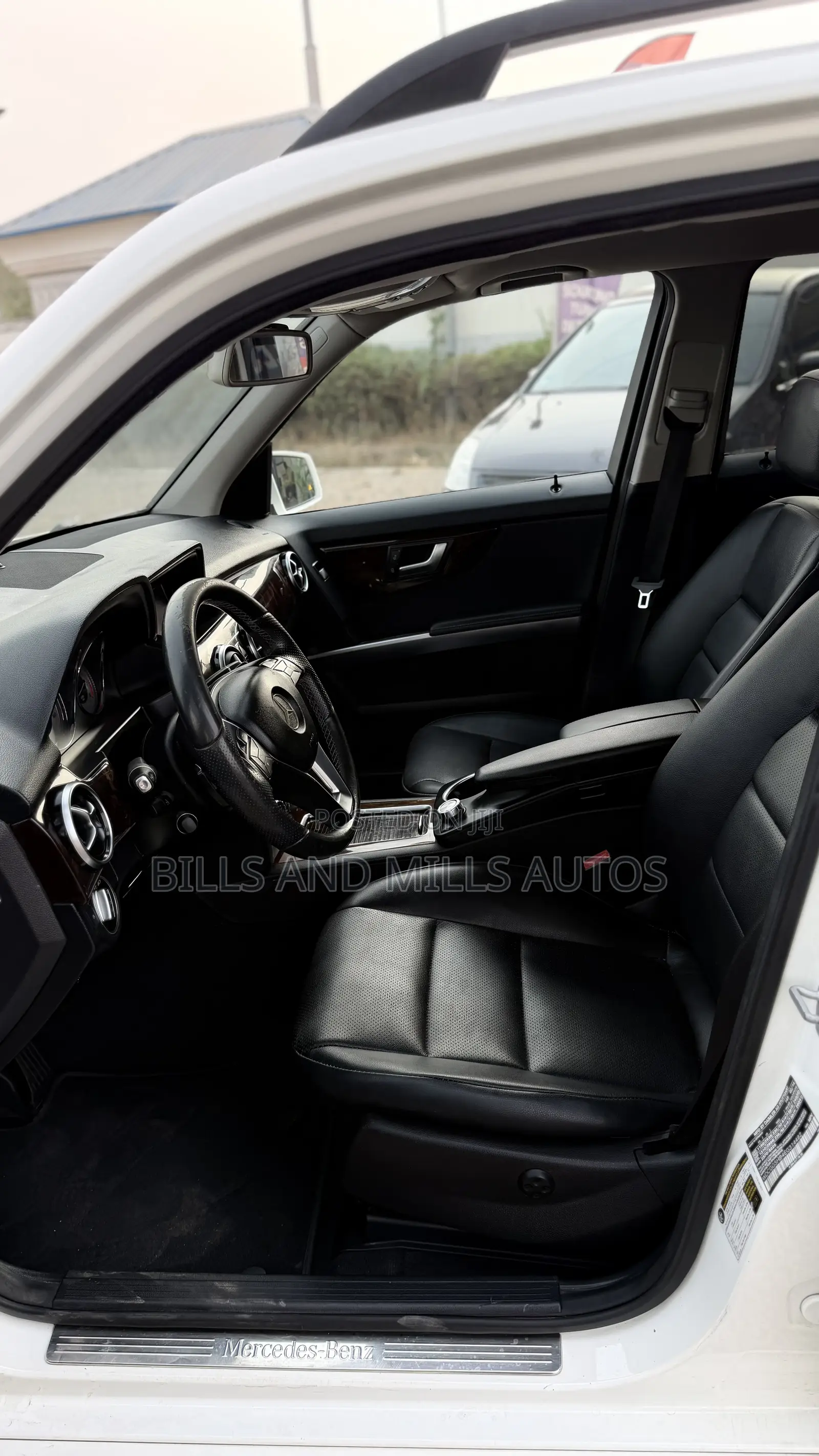Mercedes-Benz GLK-Class Base GLK 350 4dr 4x2 (3.5L 6cyl 7A) 2015 White