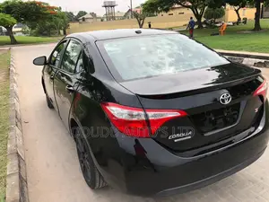 Toyota Corolla S 4dr Sedan (1.8L 4cyl CVT) 2016 Black