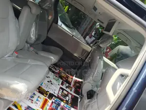 Toyota Sienna XLE Premium AWD 2019 Blue