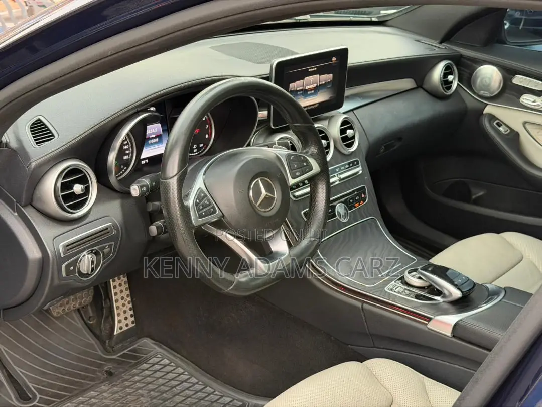 Mercedes-Benz C300 2015 Blue
