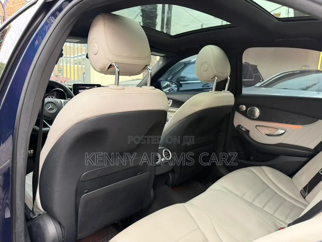 Mercedes-Benz C300 2015 Blue