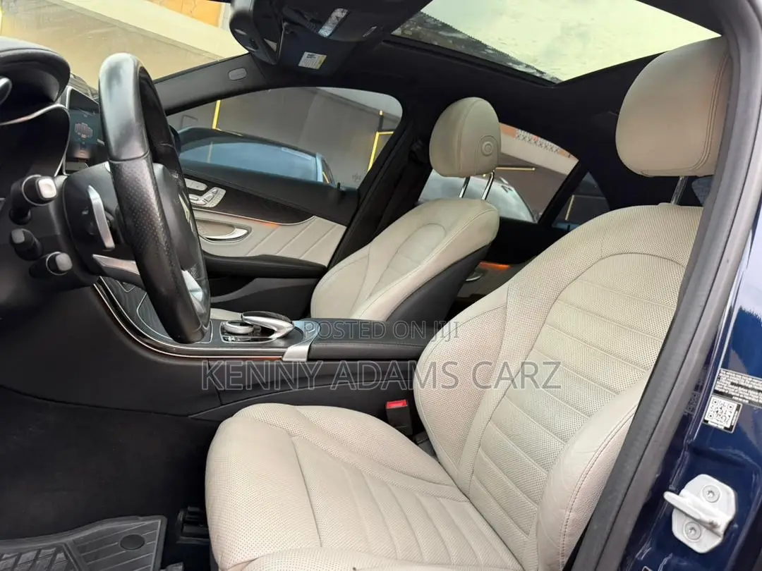 Mercedes-Benz C300 2015 Blue