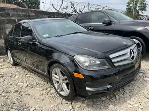 Mercedes-Benz C300 Luxury 4Matic Sedan AWD (3.0L 6cyl 7A) 2012 Black