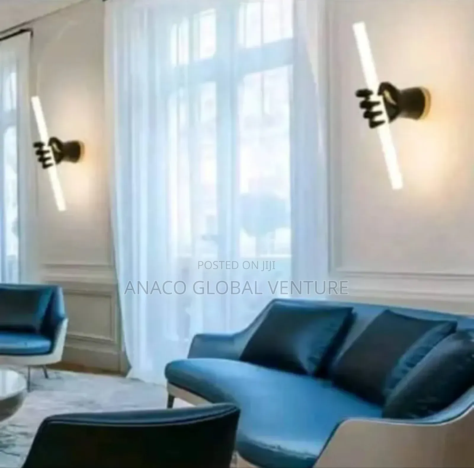 Nordic Hand Holding Led Wall Bracket 3 Colours Light
