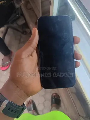 Apple iPhone 16 128 GB Black