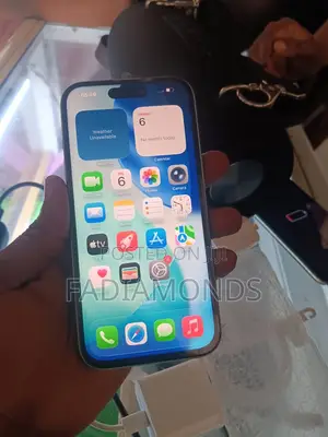 New Apple iPhone 15 256 GB Green