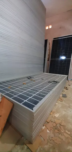 650watts 144cells High Efficiency Canadian Solar Panels