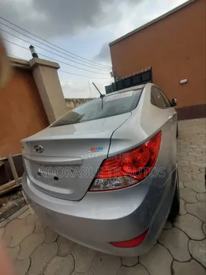 Hyundai Accent GLS 2012 Silver