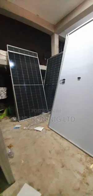 650watts 144cells High Efficiency Canadian Solar Panels