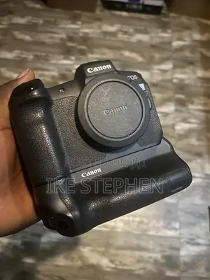 Canon R With Battery Grip